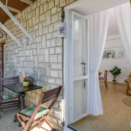 Apartman Aleksandra Pula Zewnętrze zdjęcie